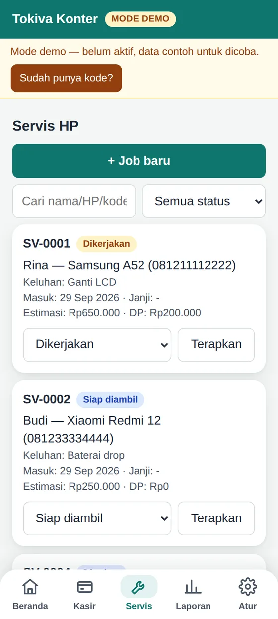 Layar Servis HP: job dengan status Dikerjakan dan Siap diambil, keluhan, estimasi, dan DP